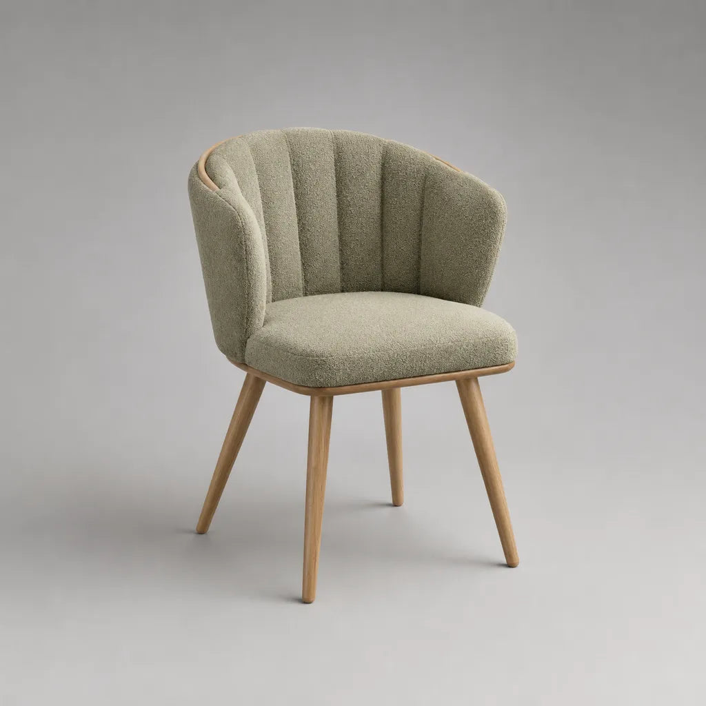 Sedia da pranzo imbottita in bouclé di poliestere e frassino massello verde salvia, 59 x 58 x 78 cm