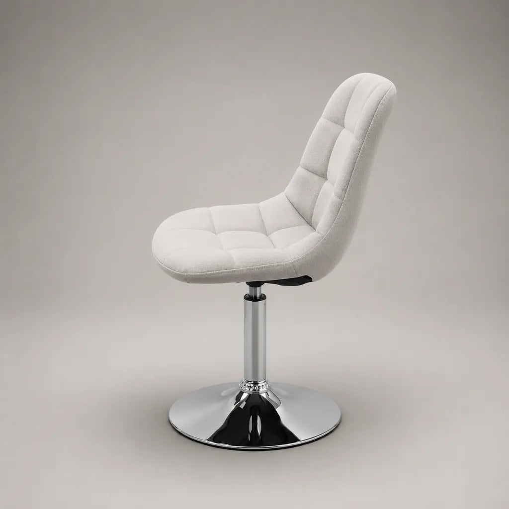 Sedia da pranzo girevole regolabile in altezza, imbottita in bouclé bianco, base in acciaio cromato, 48 × 55 × 82-94 cm